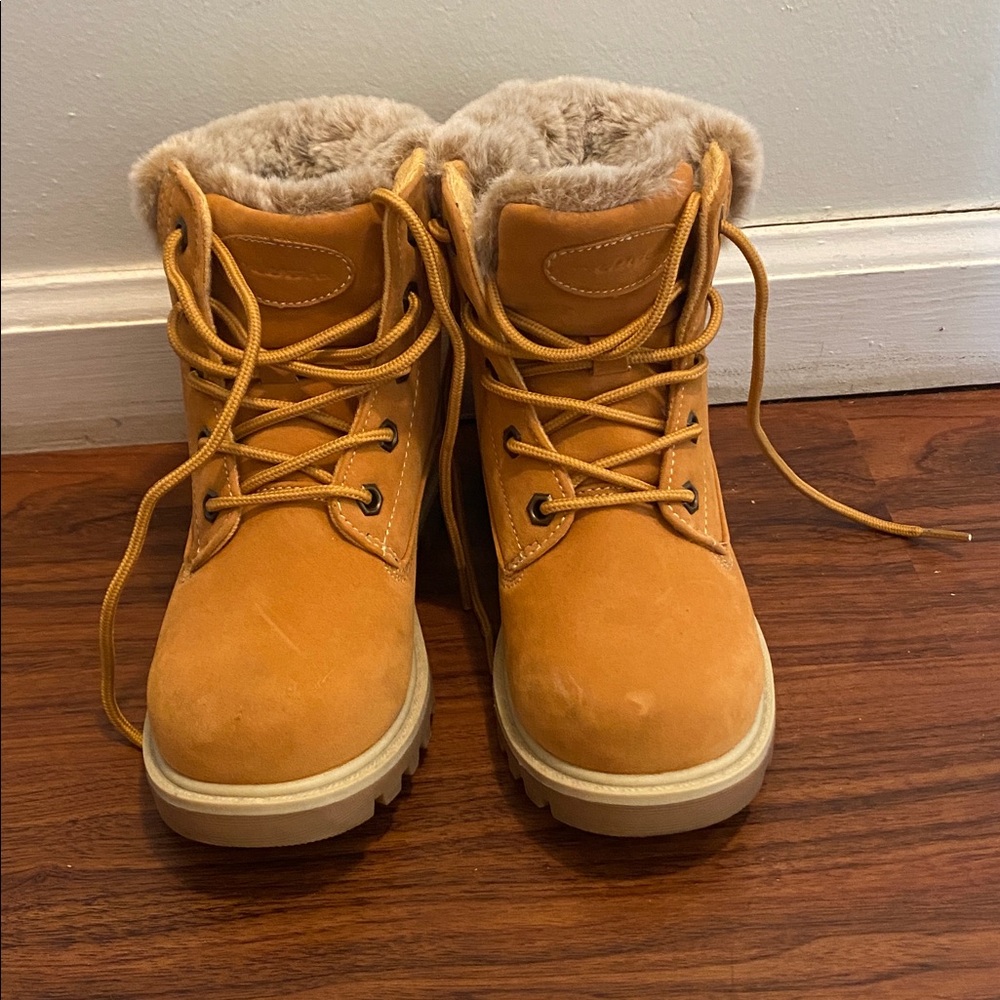 Lugz Tan Fur-Lined Water Resistant Boots Size Youth US 1 Unisex